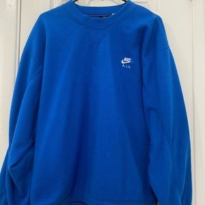 Nike sweater